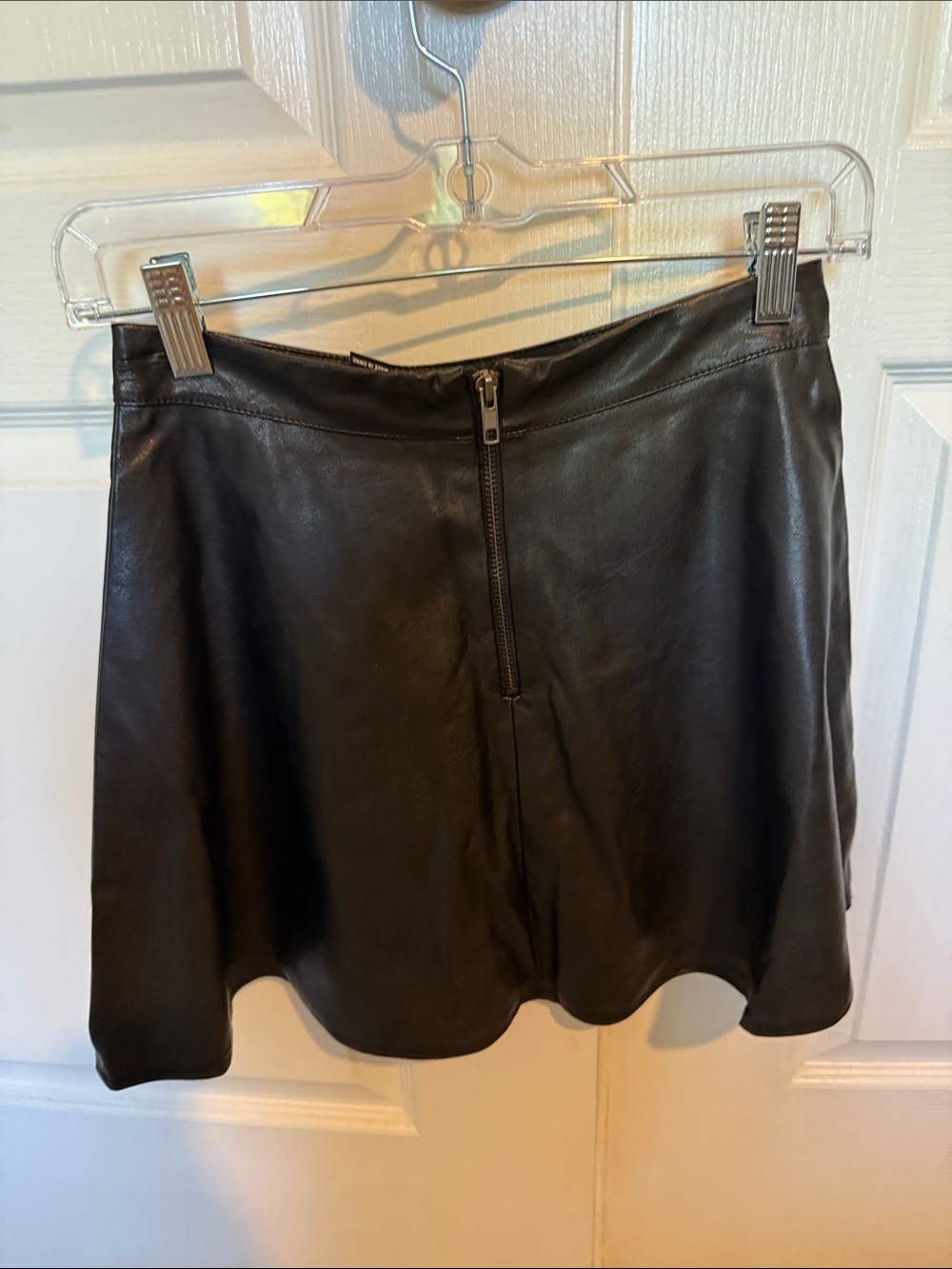 Forever 21 Black Faux Leather Circle Skater Mini Skirt - Picture 2 of 3